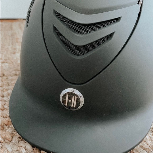 OneK Defender Riding Helmet - Picture 6 of 7